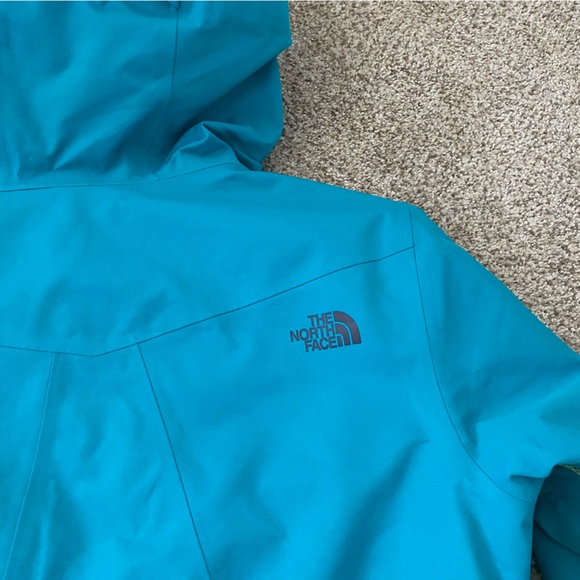 The North Face Goretex Coat - Picture 6 of 8